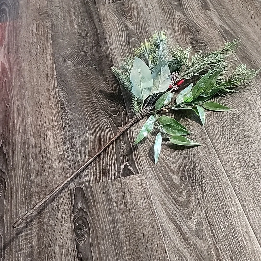 2x Ashland glittered foliage Stems